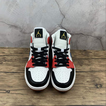 Cargar imagen en el visor de la galería, Air Jordan 1 Mid SE Black White Red Blue DC1426-100