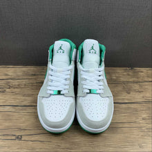 Cargar imagen en el visor de la galería, Air Jordan 1 Mid SE White Grey Green (2021) DC9294-103