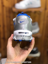 Cargar imagen en el visor de la galería, Air Zm Spiridon Cg 2 Stussy Metallic Silver Varsity Royal CJ1288-002