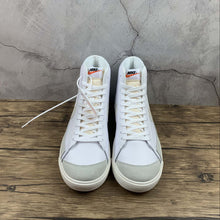 Cargar imagen en el visor de la galería, Blazer Mid 77 Vintage Light Bone White Grey-Sail