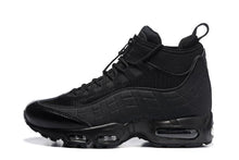 Cargar imagen en el visor de la galería, Air Max 95 Sneakerboot Full Black 806809-002