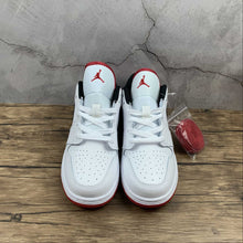 Cargar imagen en el visor de la galería, Air Jordan 1 Low (GS) White Gym Red Black 553560-118