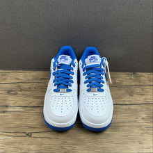 Cargar imagen en el visor de la galería, Air Force 1 Low White Medium Blue DH7561-104