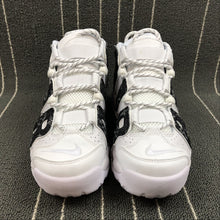 Cargar imagen en el visor de la galería, Air More Uptempo x LV Denim Black White 902290-105
