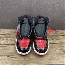 Cargar imagen en el visor de la galería, Air Jordan 1 Retro High OG Bred Patent Black White-Varsity Red (2021) 555088-063