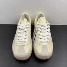 Cargar imagen en el visor de la galería, Adidas Bw Army Cream White