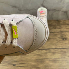 Cargar imagen en el visor de la galería, Blazer Mid 77 Digital Pink CZ0376-500