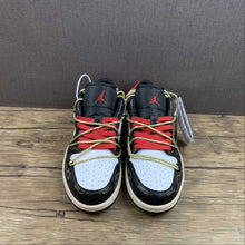 Cargar imagen en el visor de la galería, Air Jordan 1 Low Black Siren Red White DC0774-004