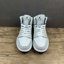 Cargar imagen en el visor de la galería, Air Jordan 1 Mid Grey Fog Black White BQ6472-015