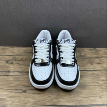 Cargar imagen en el visor de la galería, BAPE STA White Black