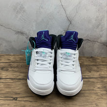 Cargar imagen en el visor de la galería, Air Jordan 5 Retro NGR White New Emerald-Grape Ice AV3919-135