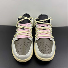 Cargar imagen en el visor de la galería, Air Jordan 1 Low “Made With Love” Grey Brown 553558-062