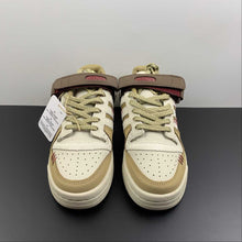 Cargar imagen en el visor de la galería, Adidas Forum 84 Low Clear Brown Cardboard