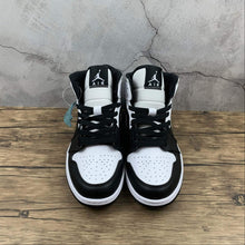 Cargar imagen en el visor de la galería, Air Jordan 1 Mid Black White-LT Smoke Grey 554724 073