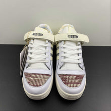 Cargar imagen en el visor de la galería, Adidas Forum 84 Low White Beige Blue T GX2174