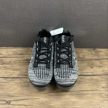 Cargar imagen en el visor de la galería, Air VaporMax 2021 FK Grey Inserted Black DH4088 003