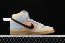 Cargar imagen en el visor de la galería, SB Dunk High Pro Spectrum Particle Grey Black