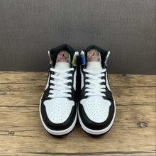 Cargar imagen en el visor de la galería, Air Jordan 1 Mid White Black Colour (2021) DM7802-100