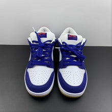 Cargar imagen en el visor de la galería, SB Dunk Low Los Angeles Dodgers Deep Royal Blue Sport Red White DO9395-400