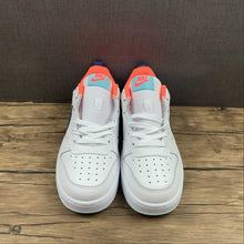 Cargar imagen en el visor de la galería, Court Borough Low 2 White Dk Purple Dust-Copa BQ5448-112