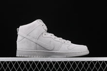 Cargar imagen en el visor de la galería, SB Dunk High Pro QS Reigning Champ LT Grey AA2266-600