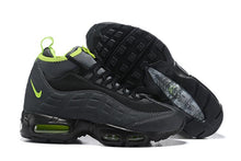 Cargar imagen en el visor de la galería, Air Max 95 Sneakerboot Black and Phosphorite Yellow 806809-003