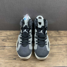Cargar imagen en el visor de la galería, Air Jordan 6 Retro Black Chrome-Lt Smoke Grey CK6635-001
