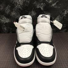 Cargar imagen en el visor de la galería, Air Jordan 1 Retro High OG White Black Varisity Red 555088-125