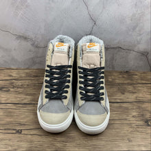 Cargar imagen en el visor de la galería, Blazer Mid 77 Vintage SE Wild College Grey Light Bone