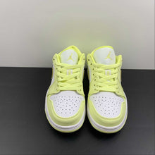 Cargar imagen en el visor de la galería, Air Jordan 1 Low Yellow White DC0774-007