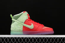 Cargar imagen en el visor de la galería, SB Dunk High Pro QS Strawberry Cough University Red Spinach Green CW7093-600