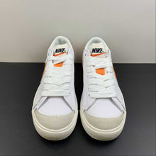 Cargar imagen en el visor de la galería, Blazer Low 77 Jumbo White Alpha Orange-Grey Fog