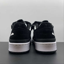Cargar imagen en el visor de la galería, Adidas Forum 84 Low Panda Cloud White Core Black GW0695