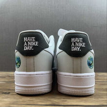 Cargar imagen en el visor de la galería, Air Force 1 07 LV8 2 “Have A Nike Day Earth” Photon Dust White-Black DM0118-001