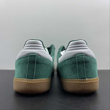 Cargar imagen en el visor de la galería, Adidas Samba OG Collegiate Green Gum HP7902