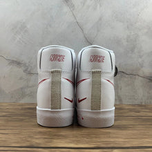 Cargar imagen en el visor de la galería, Blazer Mid 77 Sketch White Red