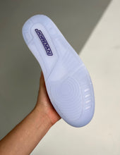 Cargar imagen en el visor de la galería, Jordan Courtside 23 University Red Black White AR1002-104