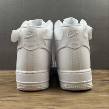 Cargar imagen en el visor de la galería, Air Force 1 High 07 White White 334031-105