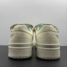 Cargar imagen en el visor de la galería, Adidas Forum 84 Low X Disney Stitch