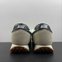 Cargar imagen en el visor de la galería, DayBreak Pale Ivory White-Spruce Aura Black CK2351-100