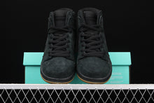 Cargar imagen en el visor de la galería, Dunk High Pro SB Black Black-Gum Light Brown 305050-029