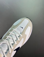 Cargar imagen en el visor de la galería, Air Max Dawn White Midnight Navy Light Bone DH5131-100