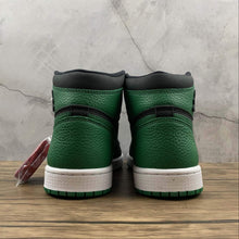 Cargar imagen en el visor de la galería, Air Jordan 1 Retro High OG Black Pine Green-White-Gym Red 555088-030