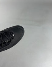 Cargar imagen en el visor de la galería, Jordan Courtside 23 Black AT0057-200