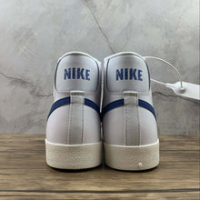 Cargar imagen en el visor de la galería, Blazer Mid 77 Vintage Racer Blue