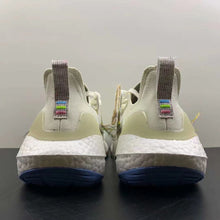 Cargar imagen en el visor de la galería, Adidas UltraBoost 22 White Light Yellow
