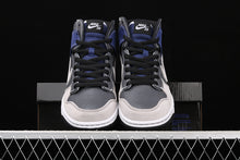 Cargar imagen en el visor de la galería, Dunk High Pro SB Dark Grey White