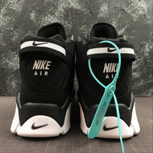 Cargar imagen en el visor de la galería, Air Barrage Mid QS Coal Ball Black Peak White CD9329-010