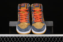 Cargar imagen en el visor de la galería, Dunk High Premium SB Light Umber Hot House