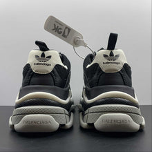 Cargar imagen en el visor de la galería, Balenciaga Tripe S x Adidas Black White
